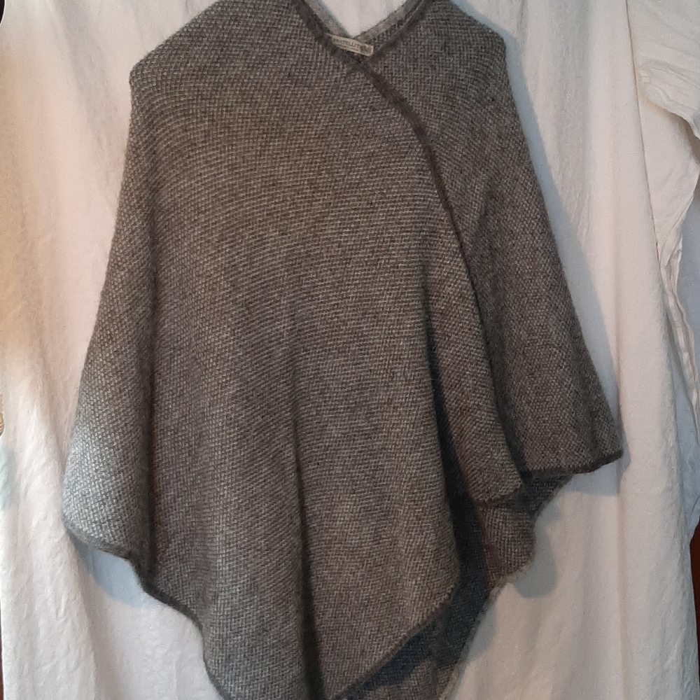 FRATELLI TALLI WOOL CAPE MADE IN ITALY